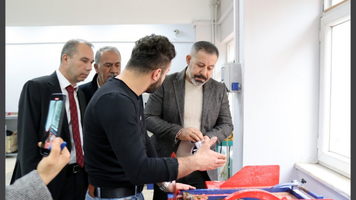 Diyarbakır Kuyumcular ve Sarraflar Odası Başkanı sayın Mehmet YÜKSEL ve değerli konuklarımız kurumumuzu ziyaret ettiler.